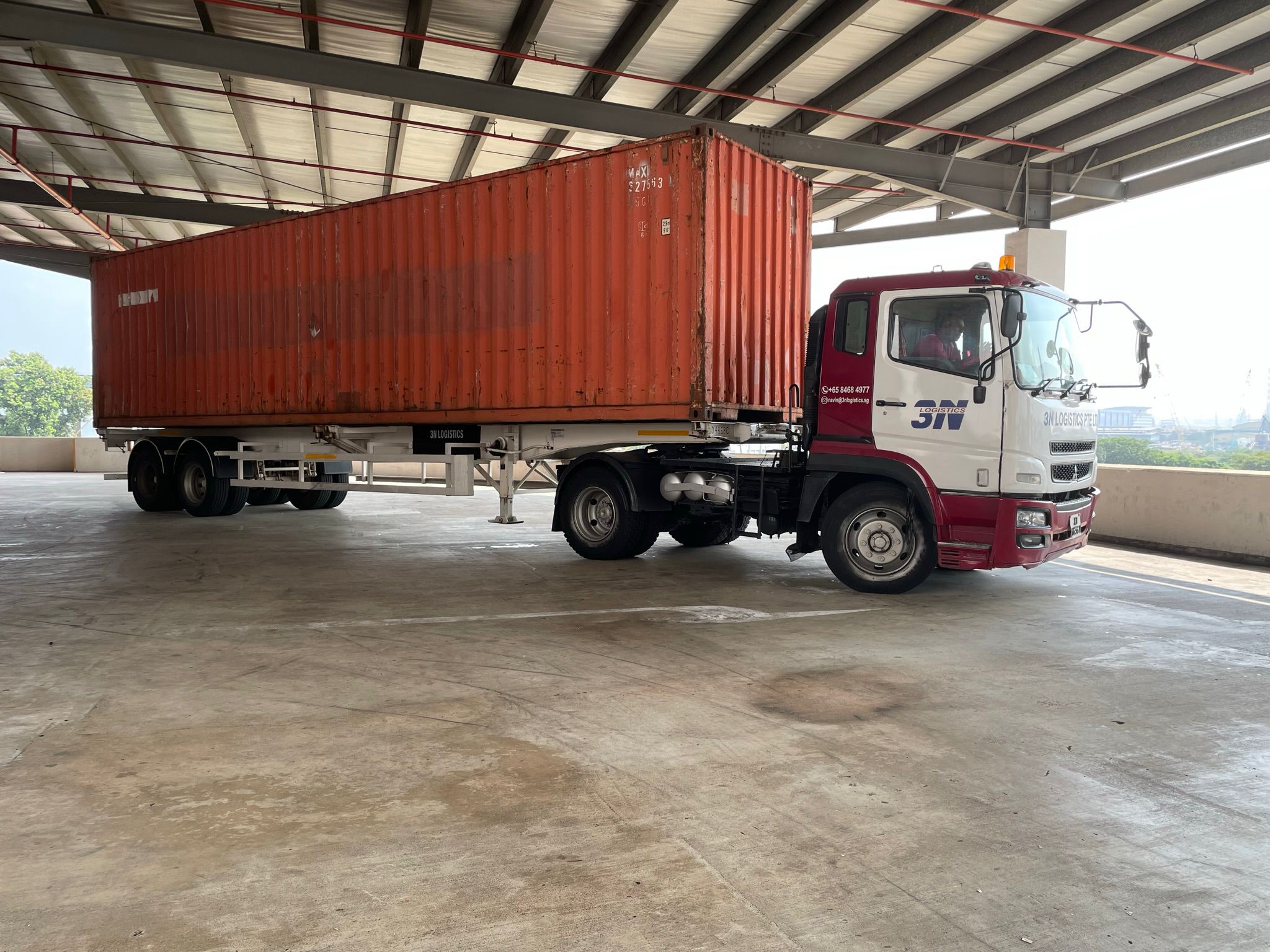 3N Logistics trucks lined up at loading bay